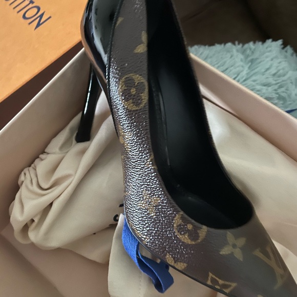 I wear just twice brand new - Picture 3 of 6